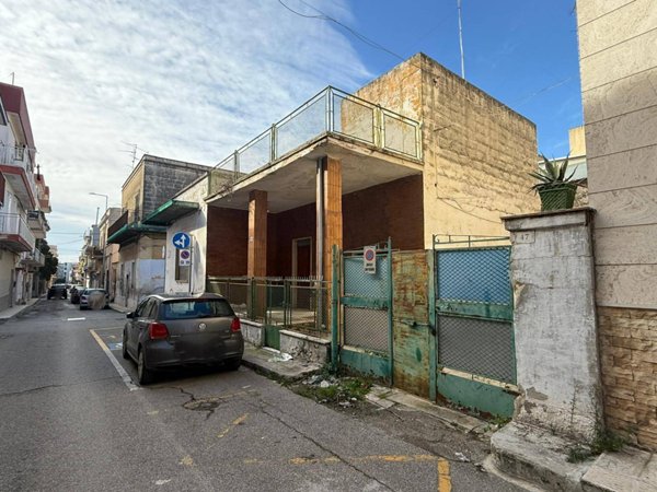 casa indipendente in vendita a Massafra