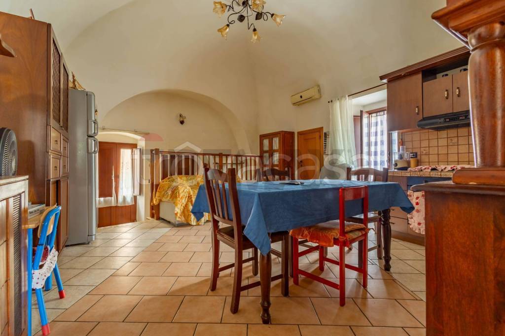 casa indipendente in vendita a Massafra