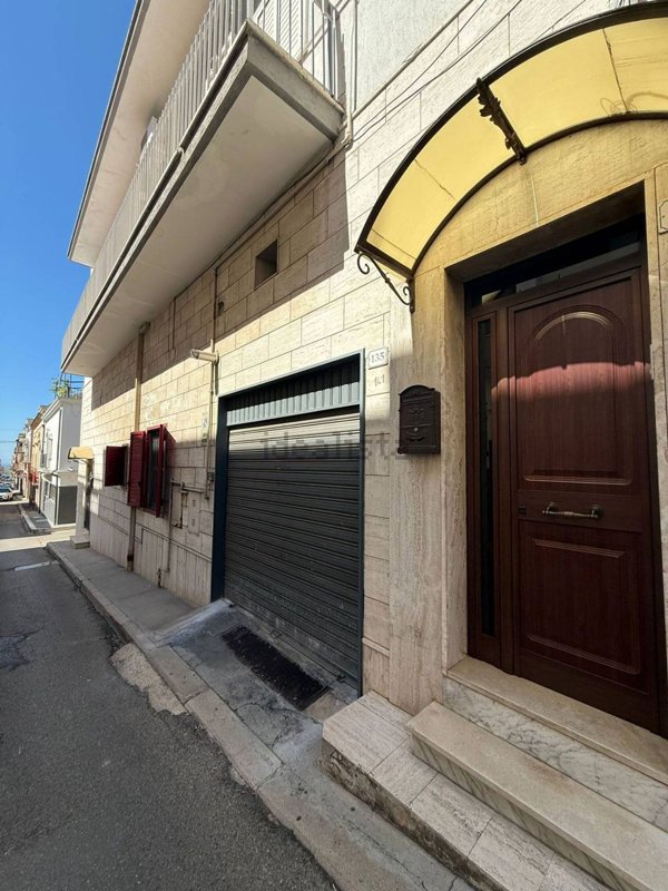 casa indipendente in vendita a Massafra
