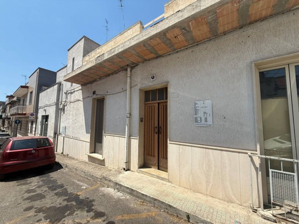 casa indipendente in vendita a Massafra