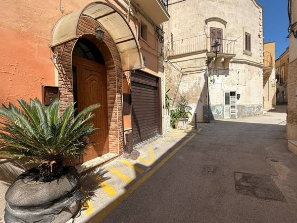 casa indipendente in vendita a Massafra
