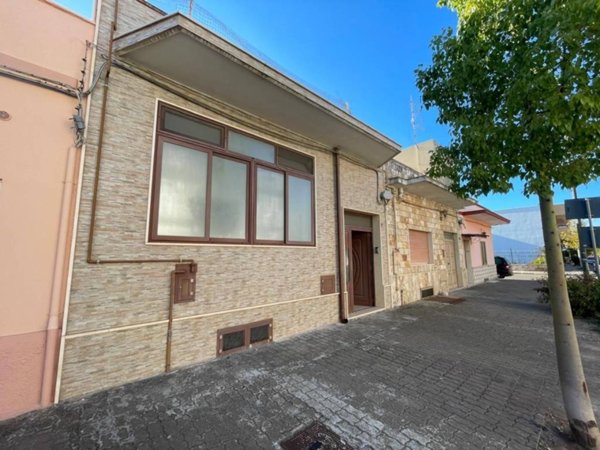 casa indipendente in vendita a Monteiasi