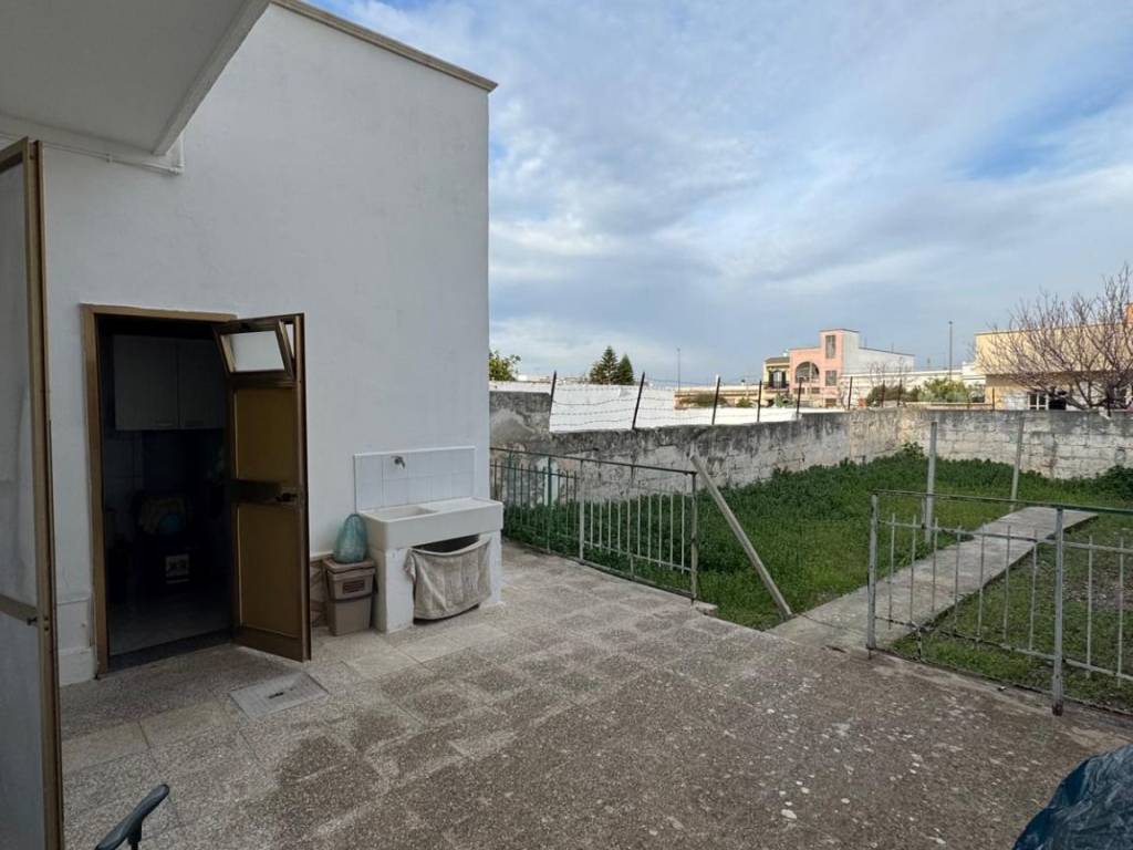 casa indipendente in vendita a Monteparano