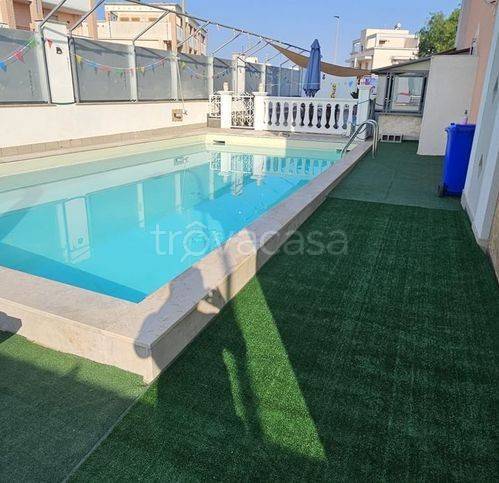 casa indipendente in vendita a Monteparano