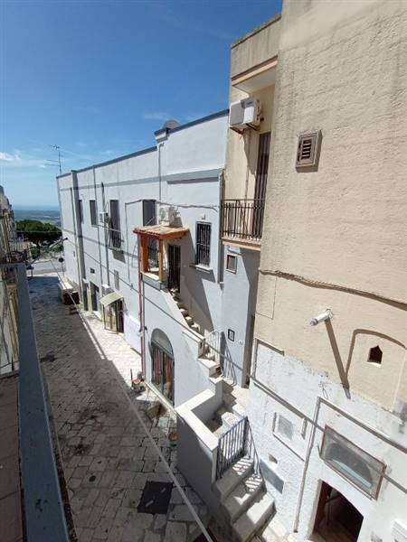 casa indipendente in vendita a Mottola