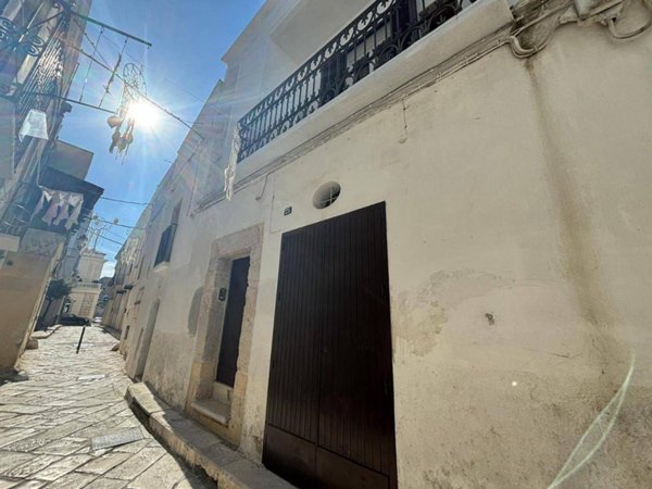 casa indipendente in vendita a Mottola