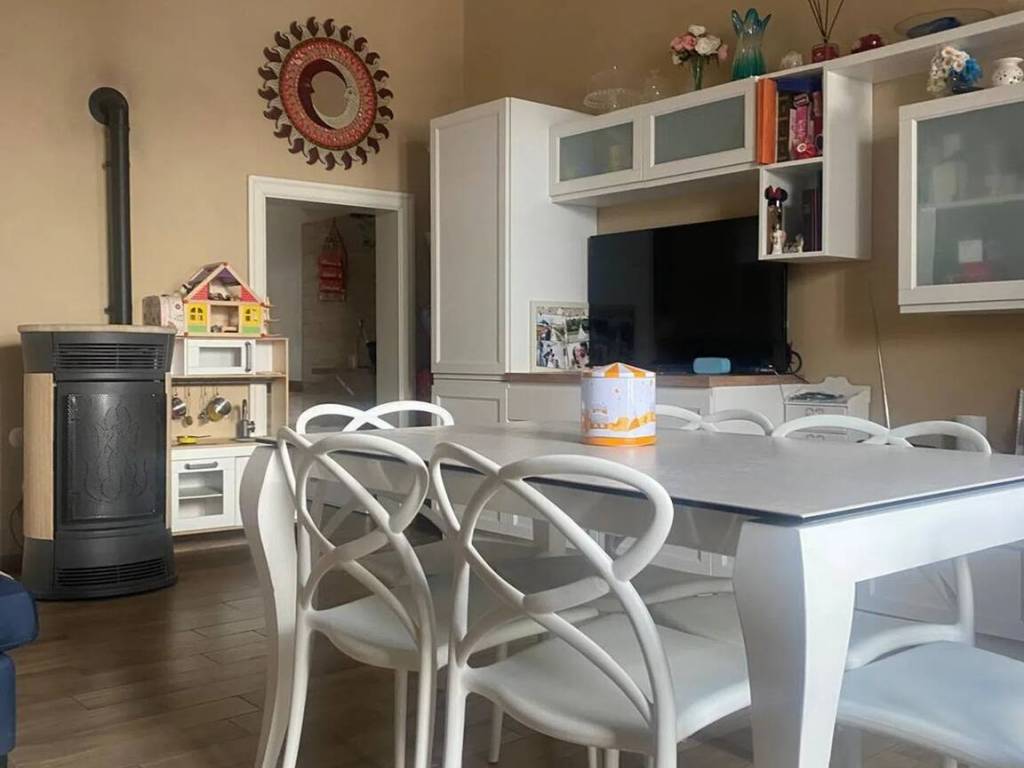 casa indipendente in vendita a Mottola