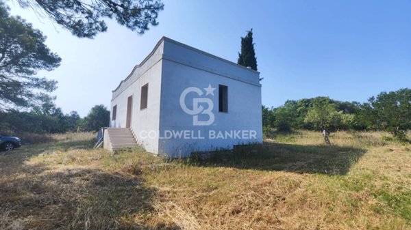 casa indipendente in vendita a Mottola