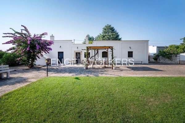 casa indipendente in vendita a Mottola