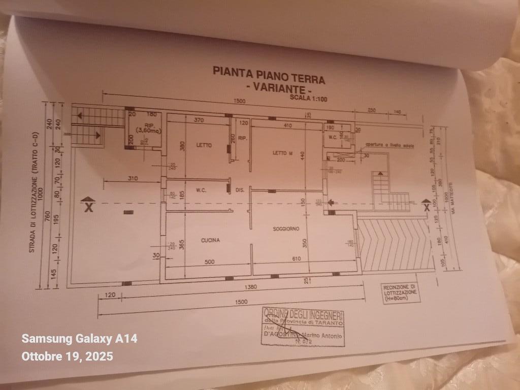 casa indipendente in vendita a Mottola