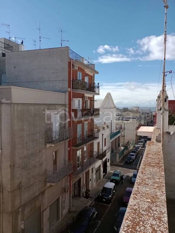 casa indipendente in vendita a Mottola