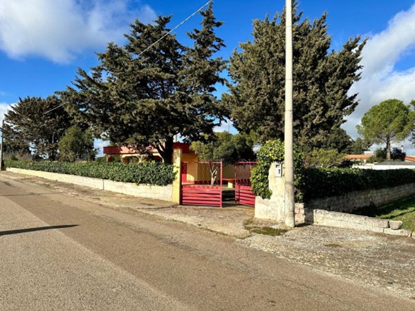 casa indipendente in vendita a Mottola