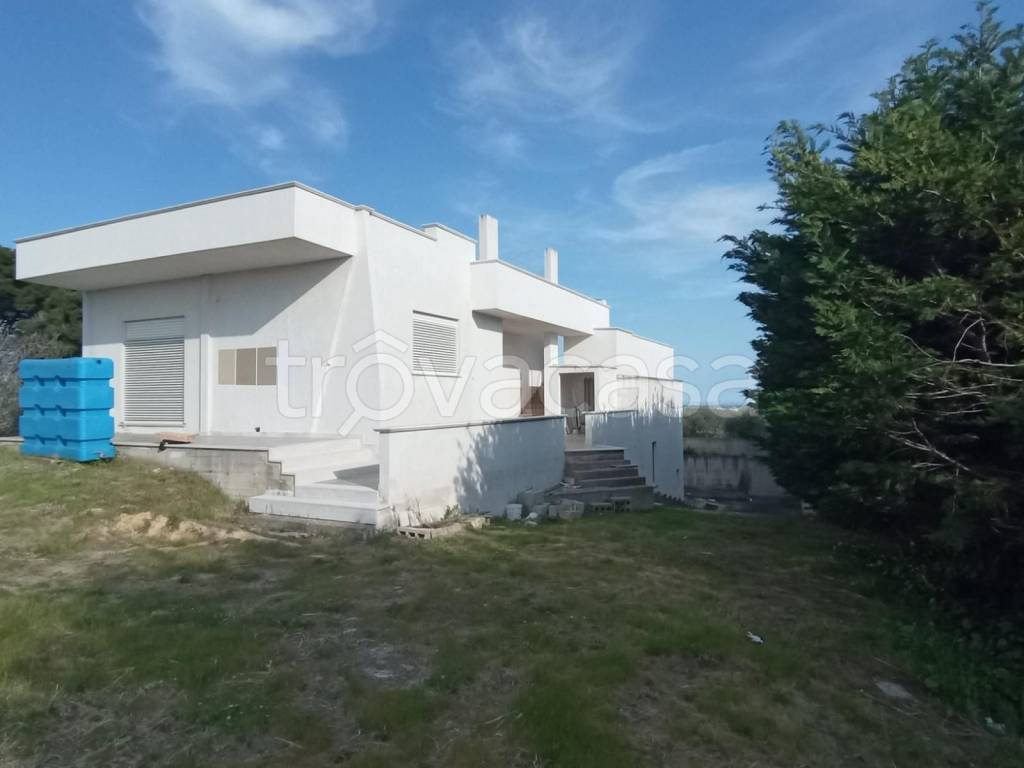 casa indipendente in vendita a Mottola