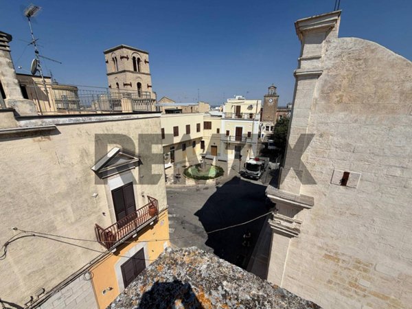 casa indipendente in vendita a Mottola