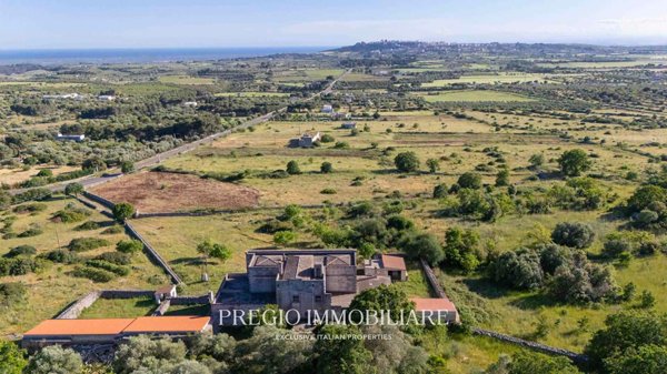 casale in vendita a Mottola in zona San Basilio