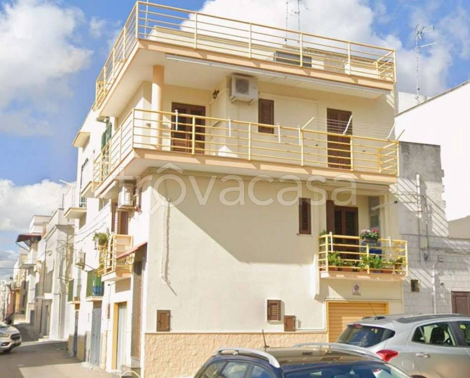 casa indipendente in vendita a Palagianello