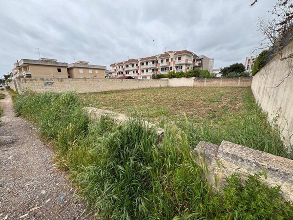 terreno edificabile in vendita a Palagiano