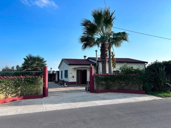 casa indipendente in vendita a Palagiano