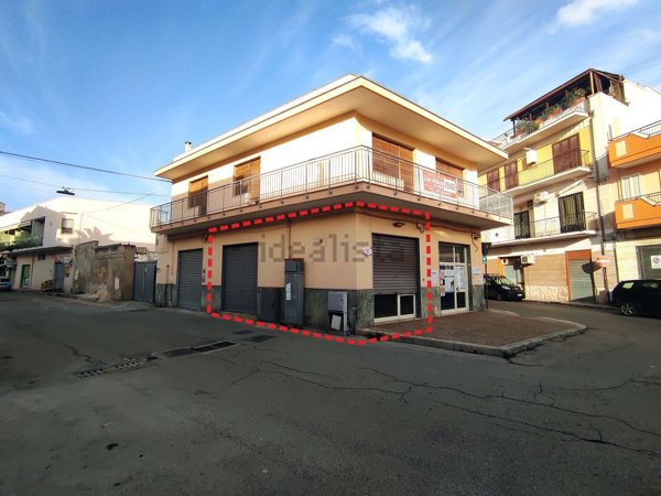 locale commerciale in vendita a Palagiano