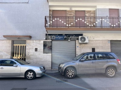 negozio in vendita a Palagiano