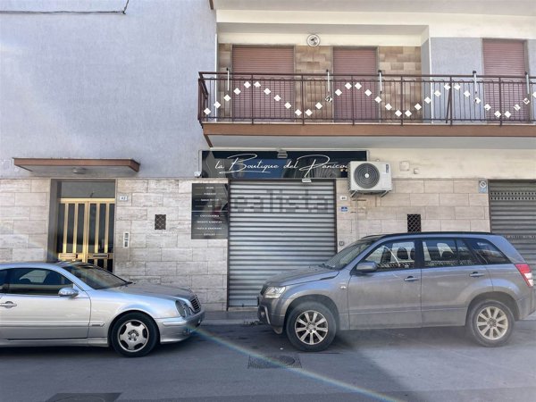 negozio in vendita a Palagiano