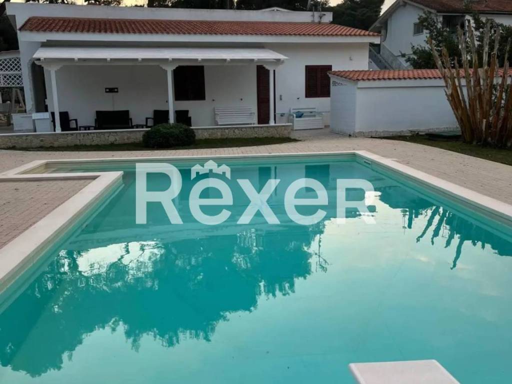 casa indipendente in vendita a Palagiano in zona Chiatona