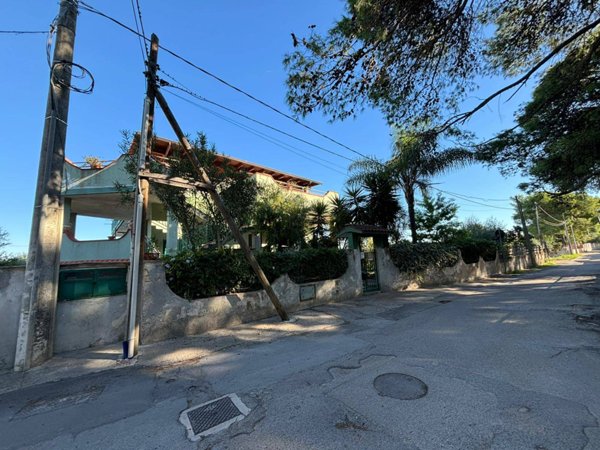 casa indipendente in vendita a Palagiano in zona Chiatona