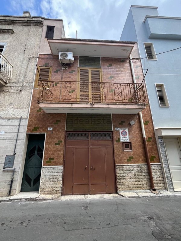 casa indipendente in vendita a Palagiano