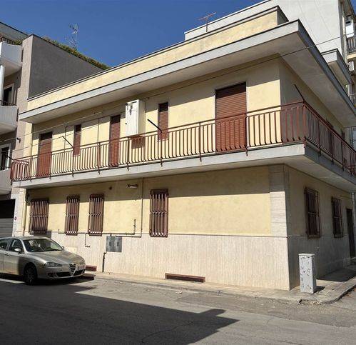 appartamento in vendita a Palagiano