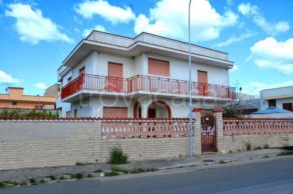 casa indipendente in vendita a Pulsano