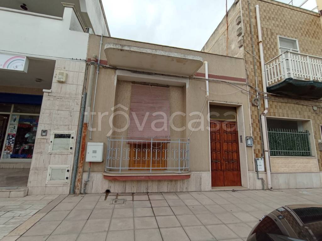 casa indipendente in vendita a Pulsano