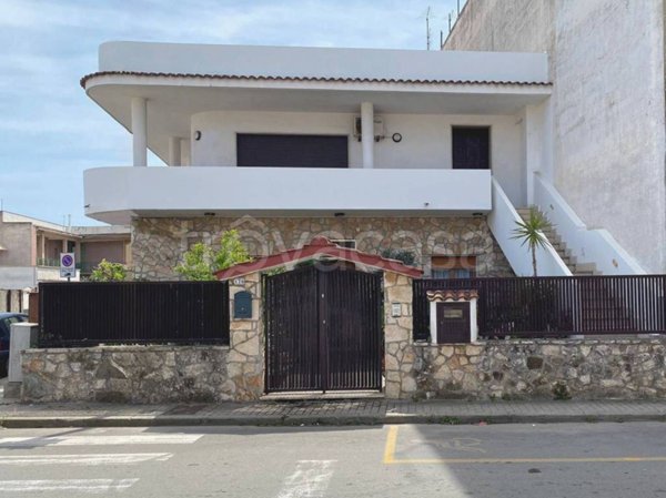 casa indipendente in vendita a Pulsano