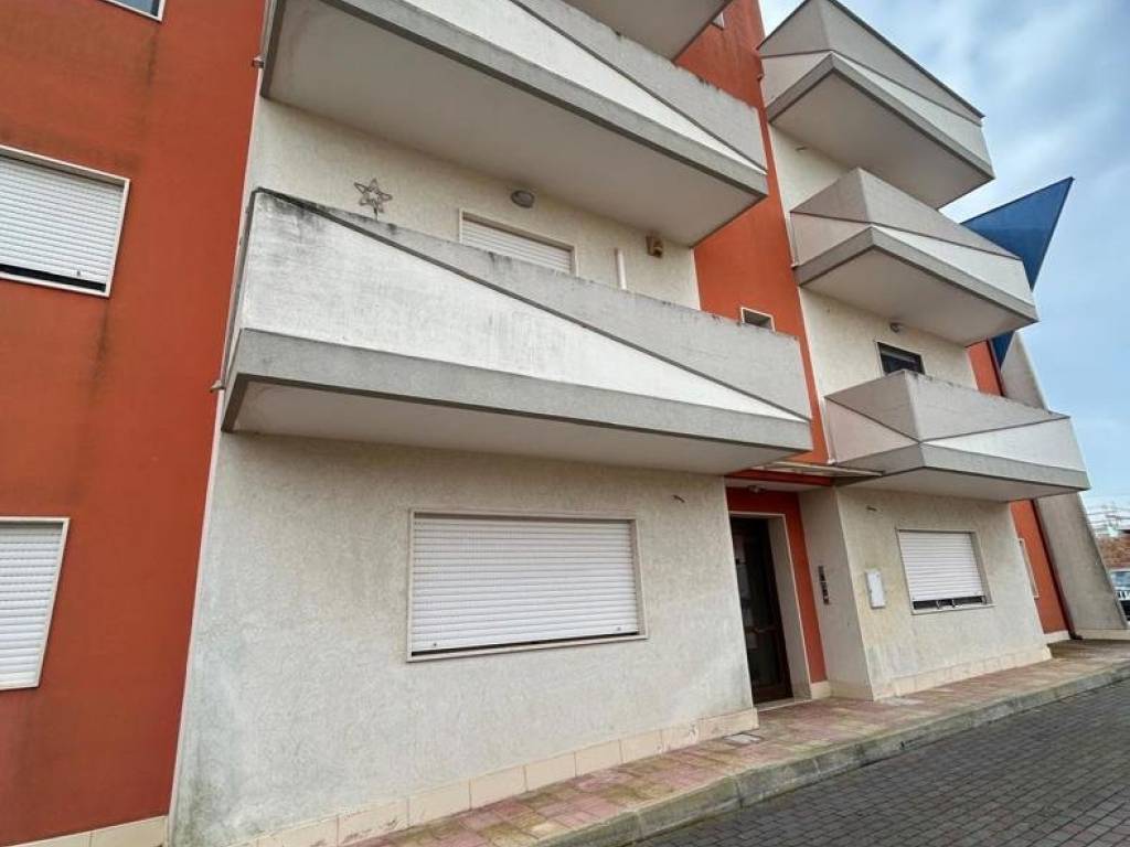 appartamento in affitto a Pulsano