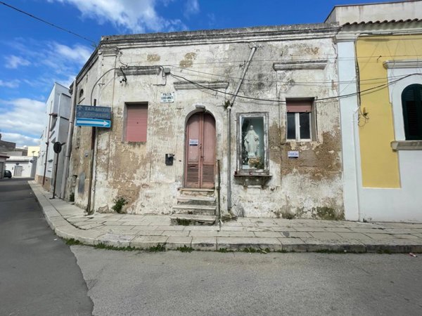 casa indipendente in vendita a Pulsano