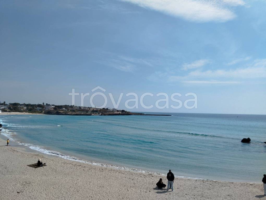 casa indipendente in vendita a Pulsano in zona Marina di Pulsano