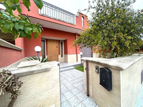 casa indipendente in vendita a Pulsano