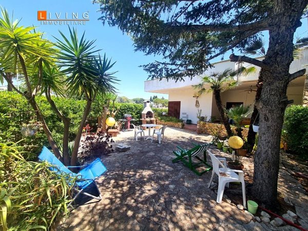 casa indipendente in vendita a Pulsano