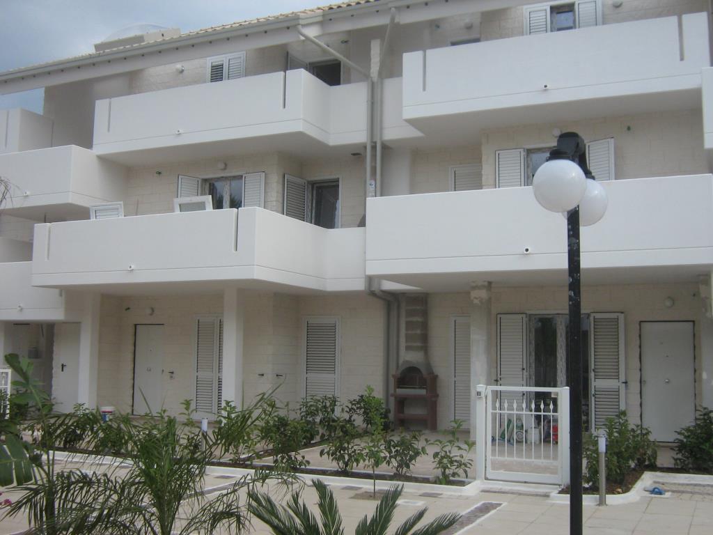 casa indipendente in vendita a Pulsano in zona Marina di Pulsano