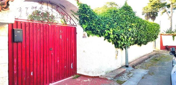 casa indipendente in vendita a Pulsano