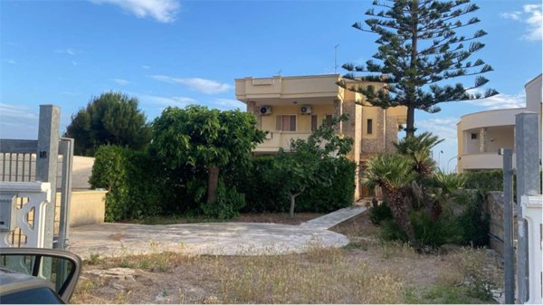 casa indipendente in vendita a Pulsano