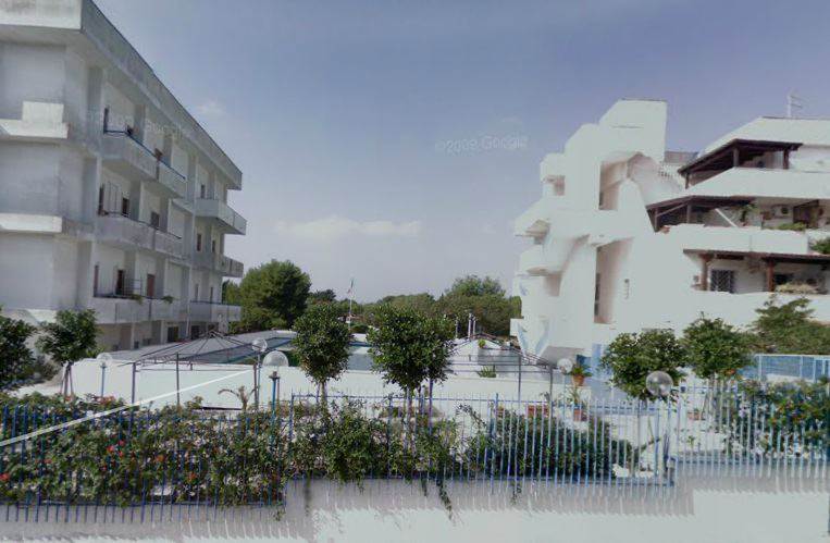 appartamento in vendita a Pulsano in zona Marina di Pulsano