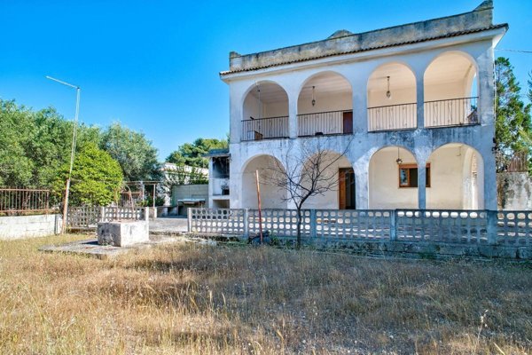 casa indipendente in vendita a Pulsano in zona Marina di Pulsano