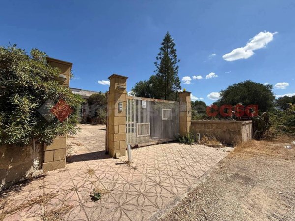 casa indipendente in vendita a Pulsano