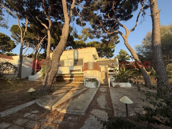 casa indipendente in vendita a Pulsano