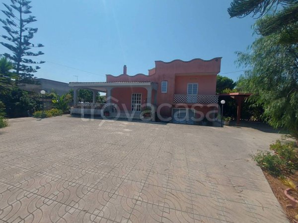 casa indipendente in vendita a Pulsano in zona Marina di Pulsano
