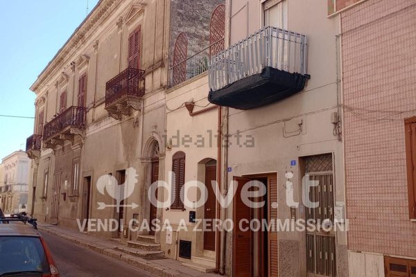 casa indipendente in vendita a Pulsano