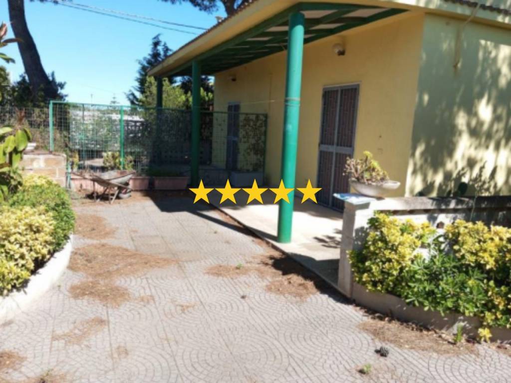 casa indipendente in vendita a Pulsano