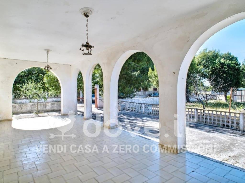 casa indipendente in vendita a Pulsano in zona Marina di Pulsano