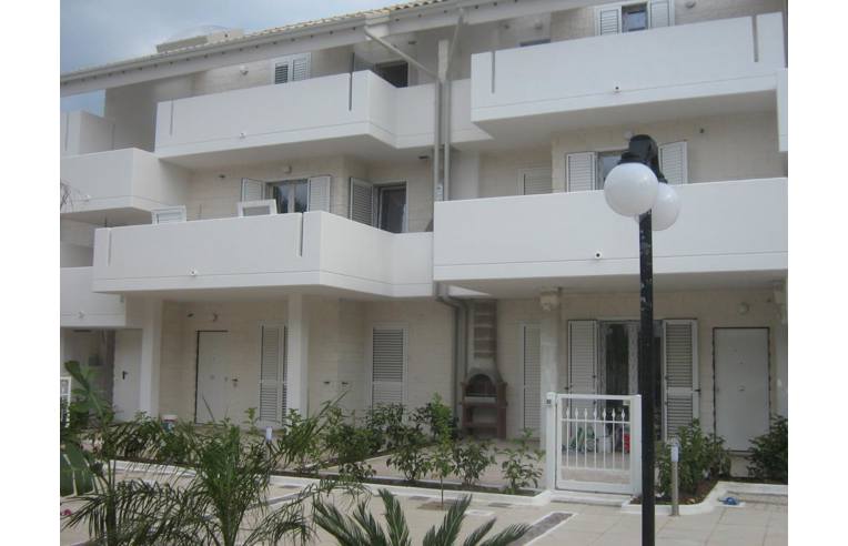 casa indipendente in vendita a Pulsano in zona Marina di Pulsano