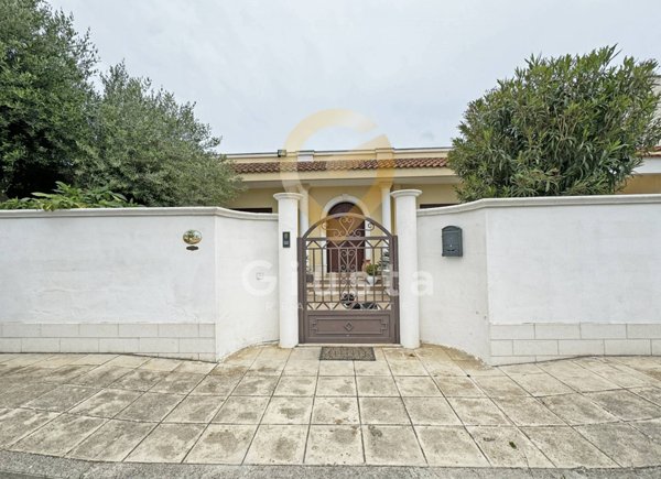 casa indipendente in vendita a Pulsano